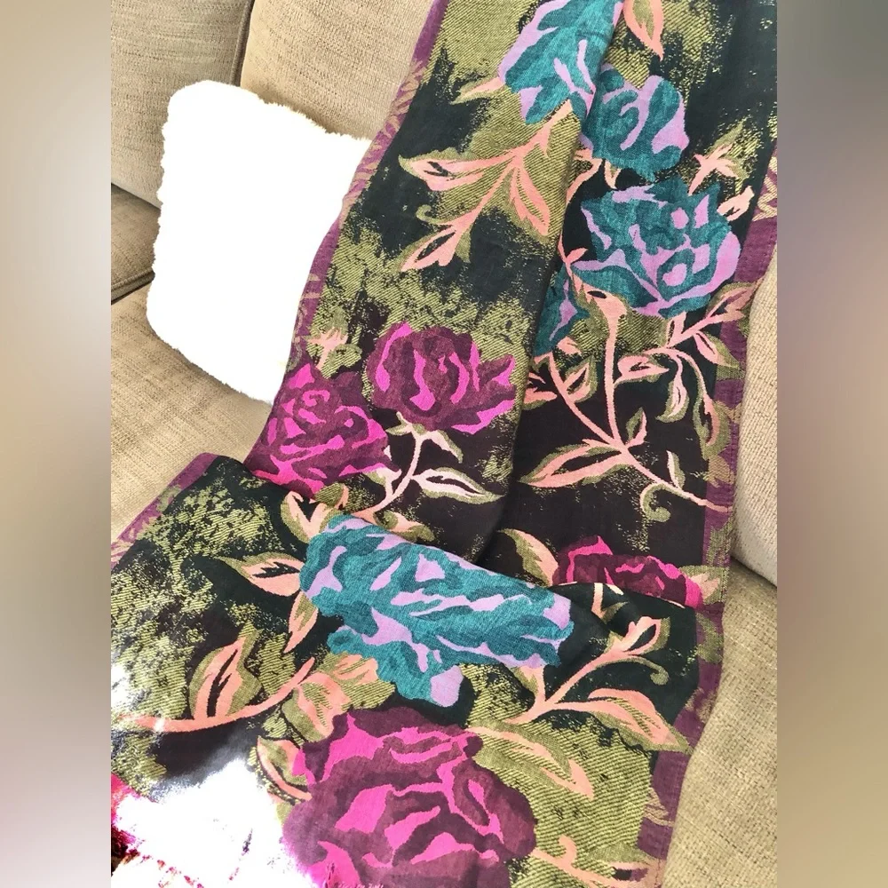 Craft & Borrow Rose Print Tassel Scarf